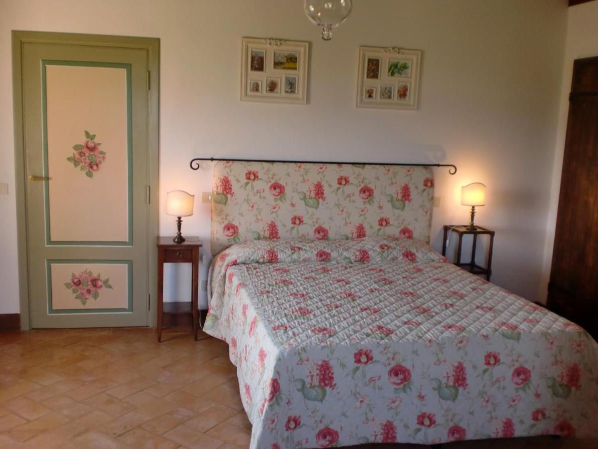 Agriturismo Fattoria Di Corsano Corsano  ภายนอก รูปภาพ