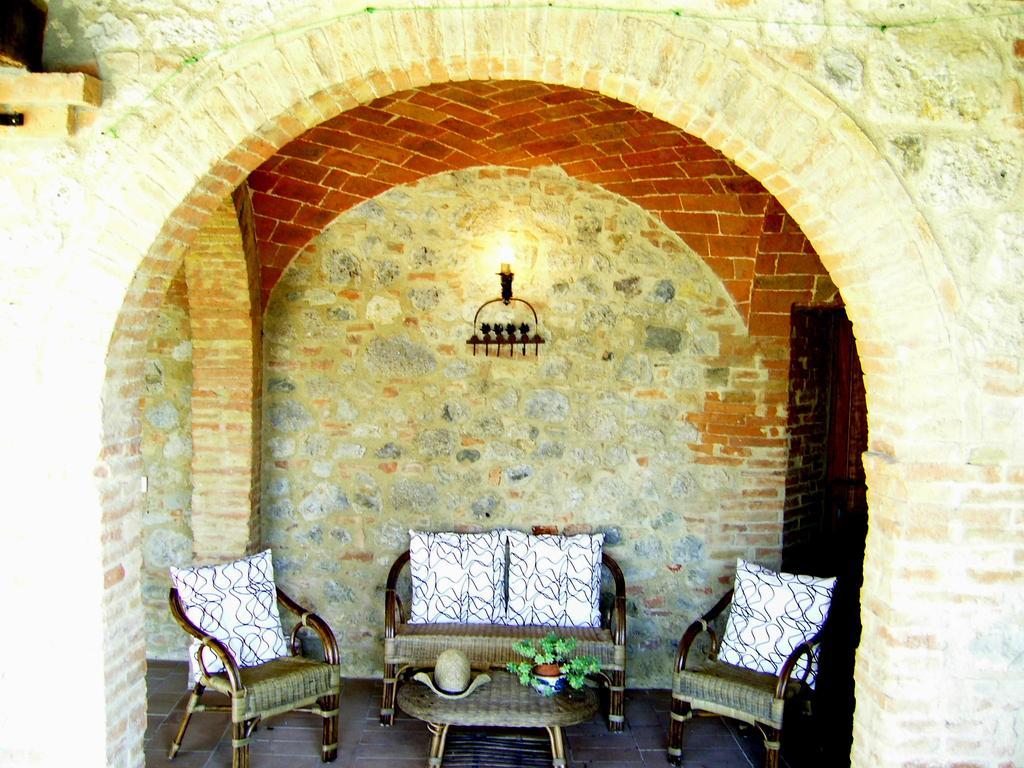 Agriturismo Fattoria Di Corsano Corsano  ภายนอก รูปภาพ