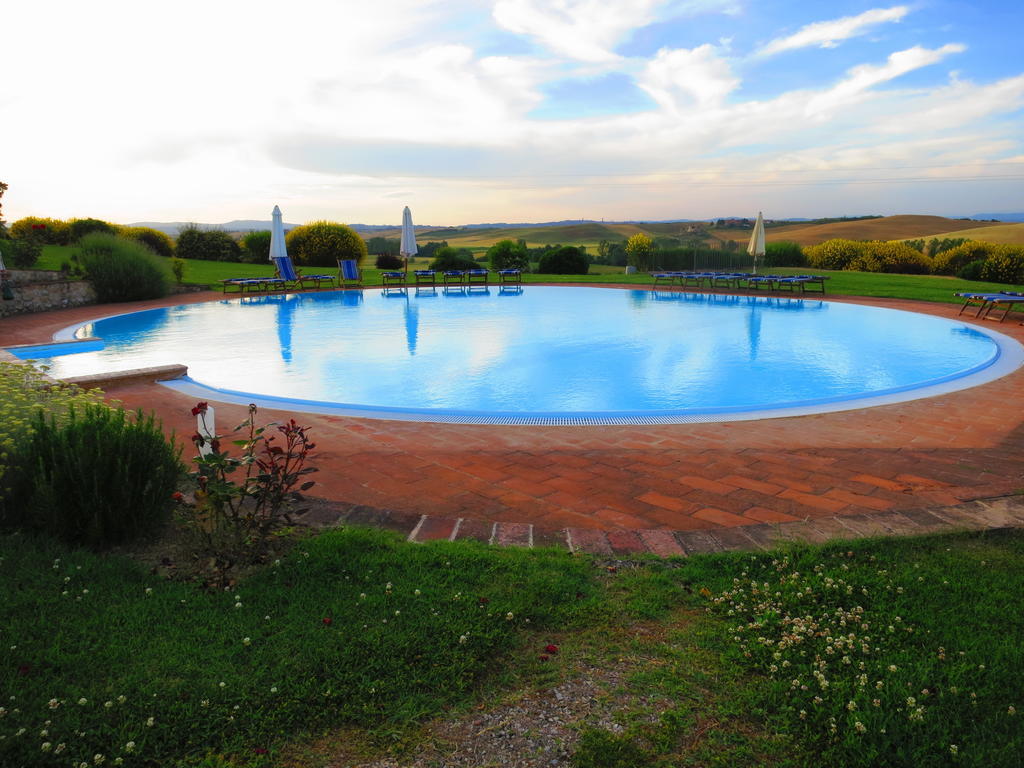 Agriturismo Fattoria Di Corsano Corsano  ภายนอก รูปภาพ